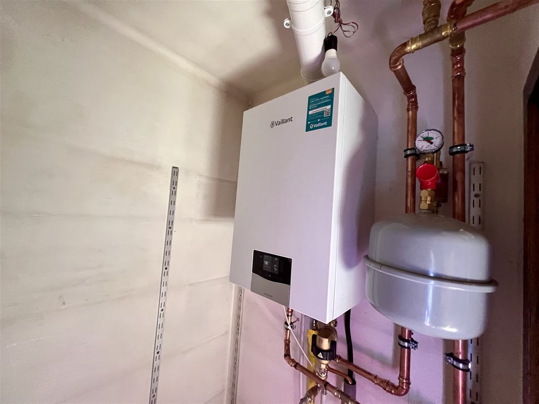 Uniek Pand van 385 m² met Onbeperkte Mogelijkheden