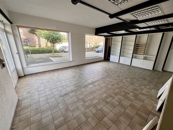 Uniek Pand van 385 m² met Onbeperkte Mogelijkheden