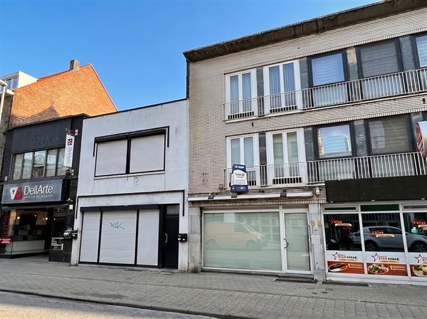 Totaal gerenoveerde (handels) woonst met duplexwoning