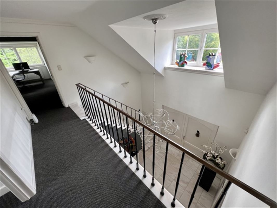 Villa met binnen en buitenzwembad