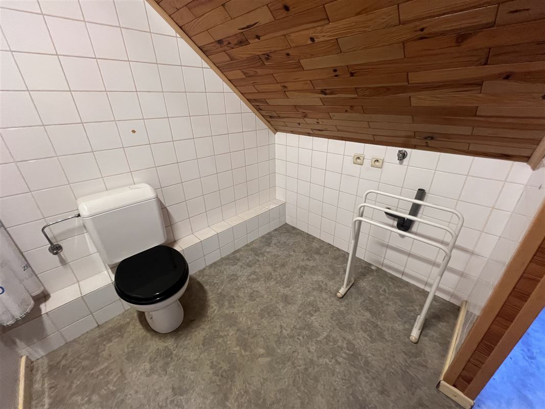 Ruime gezinswoning met mogelijkheid tot 6 slaapkamers!