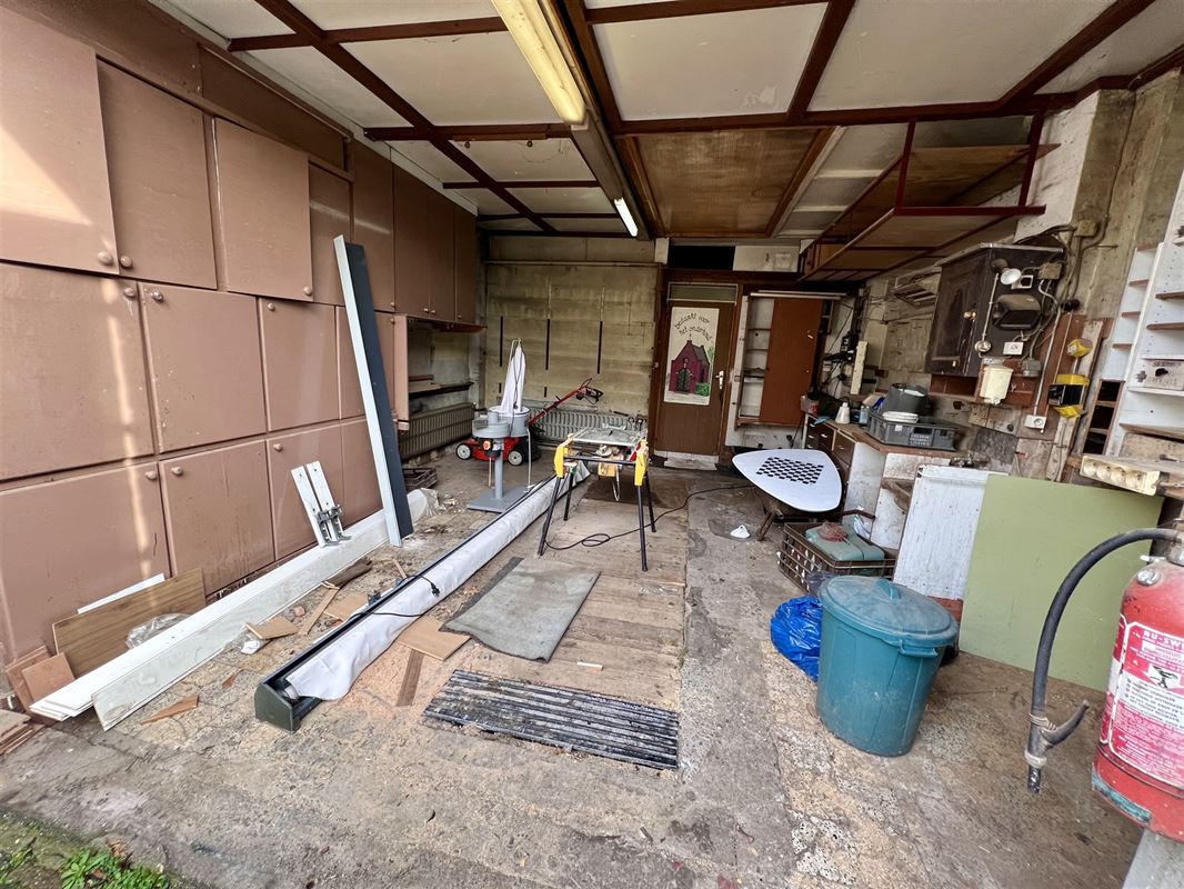 Gelijkvloers op te frissen pareltje te koop in Baarle-Hertog