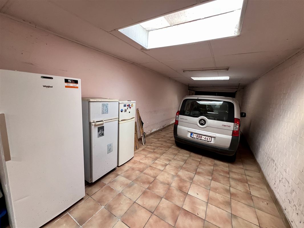 Meesterwoning met 3 garages en zuidtuin (430m²)