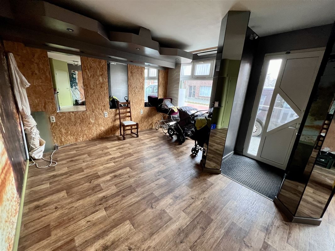 Gelijkvloers op te frissen pareltje te koop in Baarle-Hertog