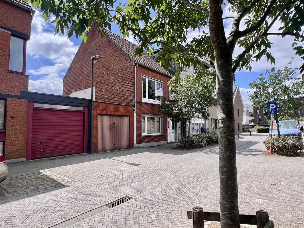 Meesterwoning met 3 garages en zuidtuin (430m²)
