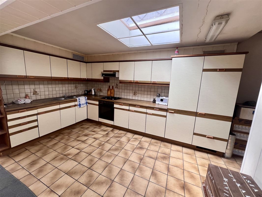 Meesterwoning met 3 garages en zuidtuin (430m²)