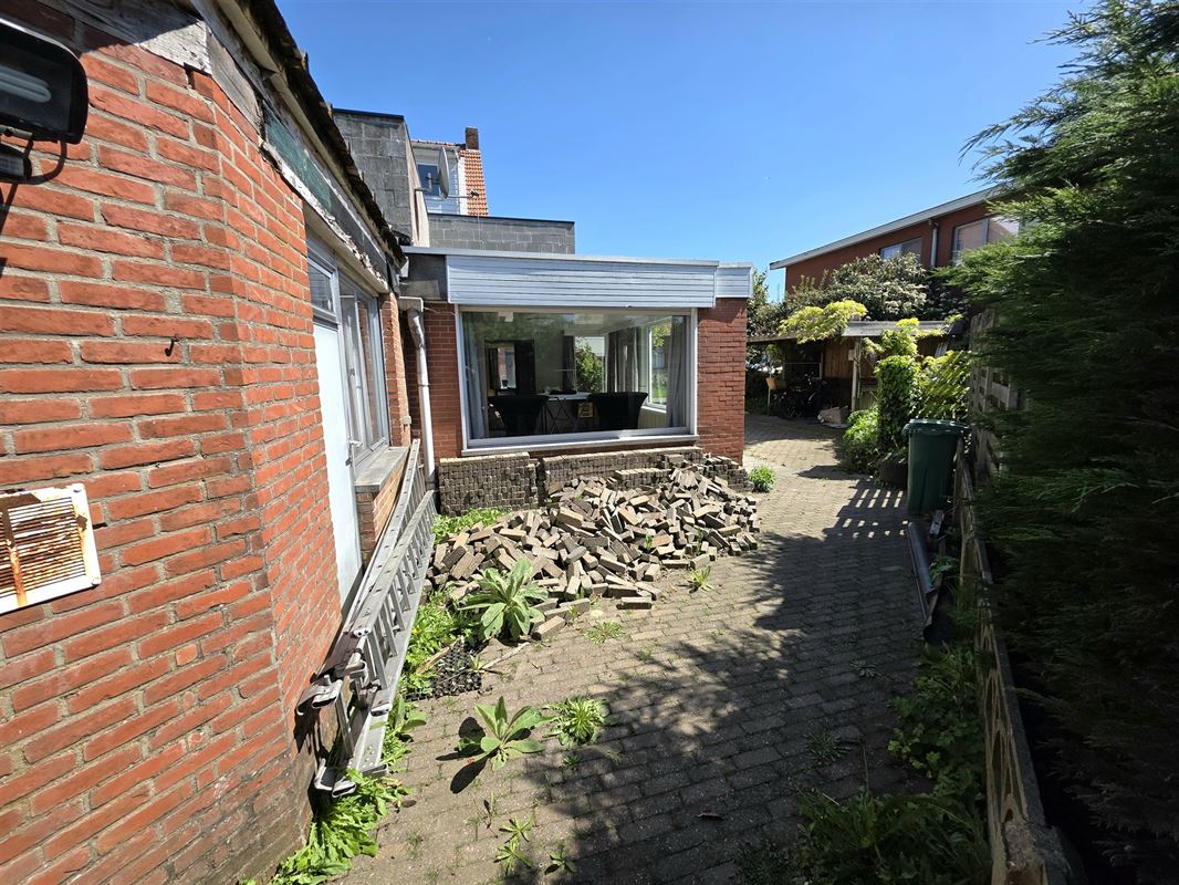 Gelijkvloers op te frissen pareltje te koop in Baarle-Hertog