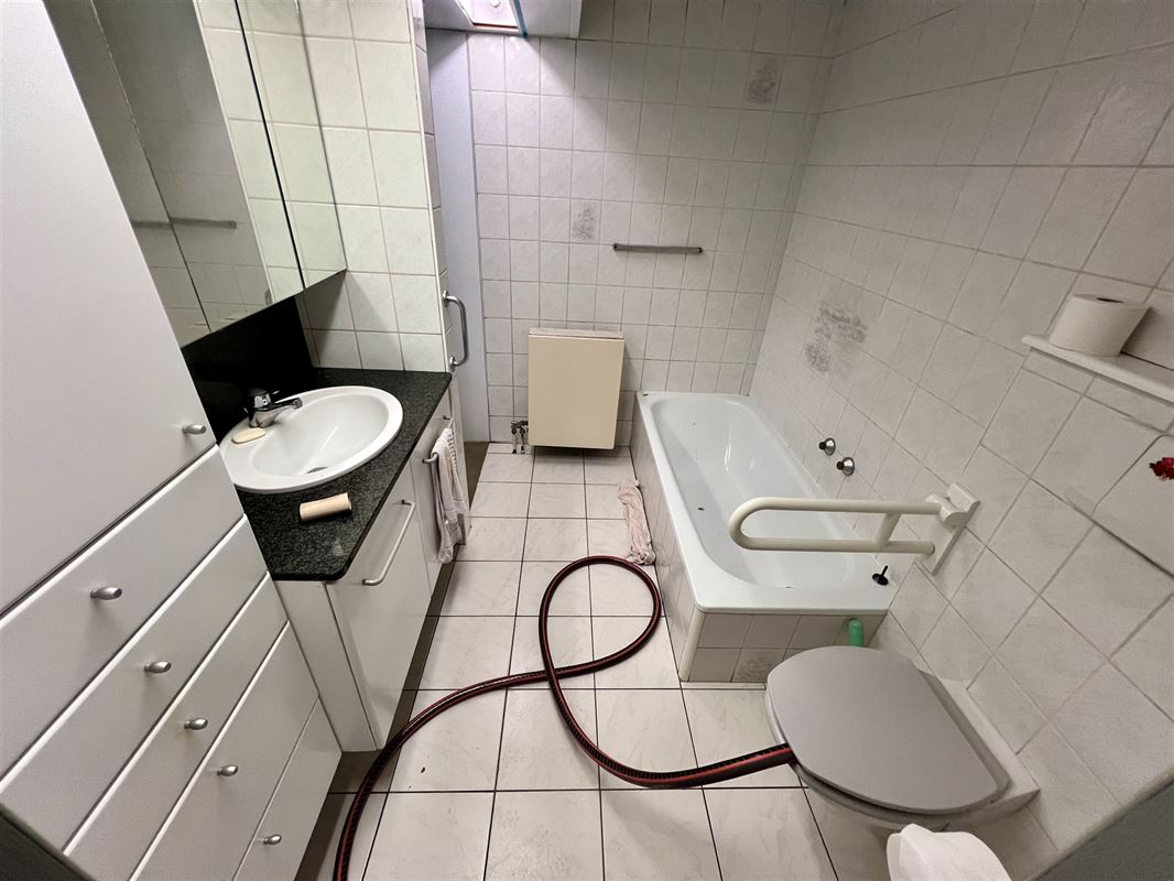 Gelijkvloers op te frissen pareltje te koop in Baarle-Hertog