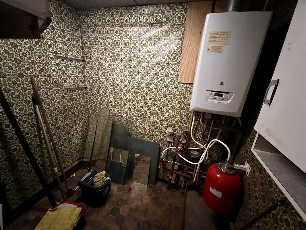 Gelijkvloers op te frissen pareltje te koop in Baarle-Hertog