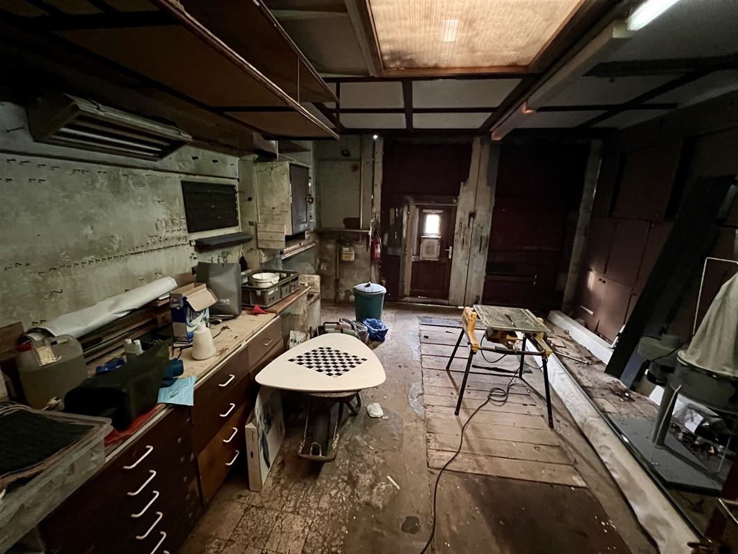 Gelijkvloers op te frissen pareltje te koop in Baarle-Hertog