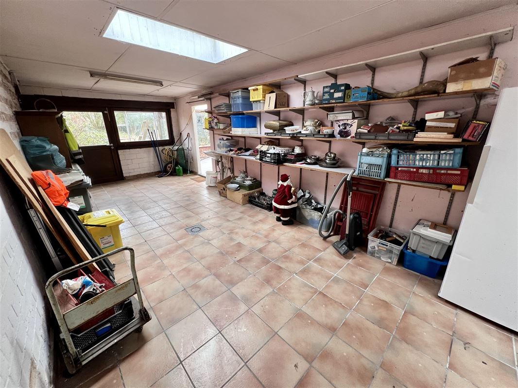 Meesterwoning met 3 garages en zuidtuin (430m²)