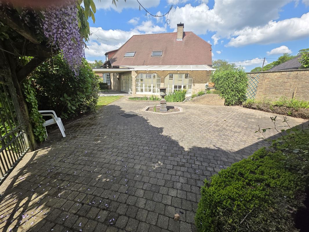 Karaktervolle villa met  4 slaapkamers 