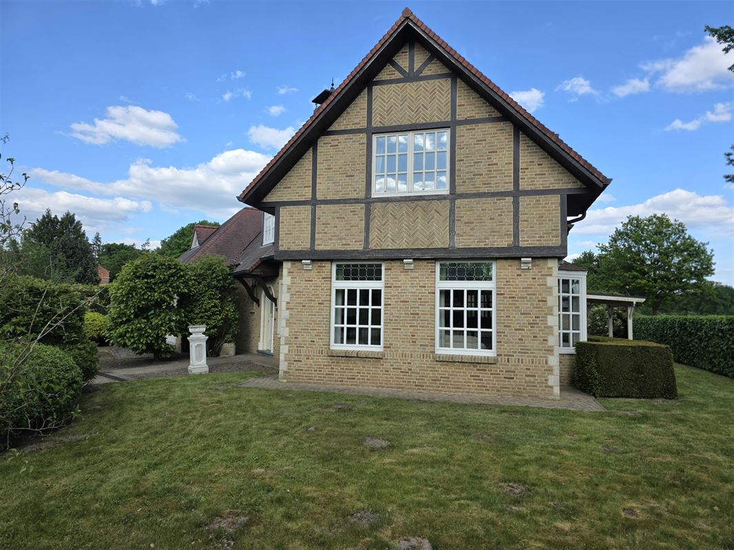 Karaktervolle villa met  4 slaapkamers 