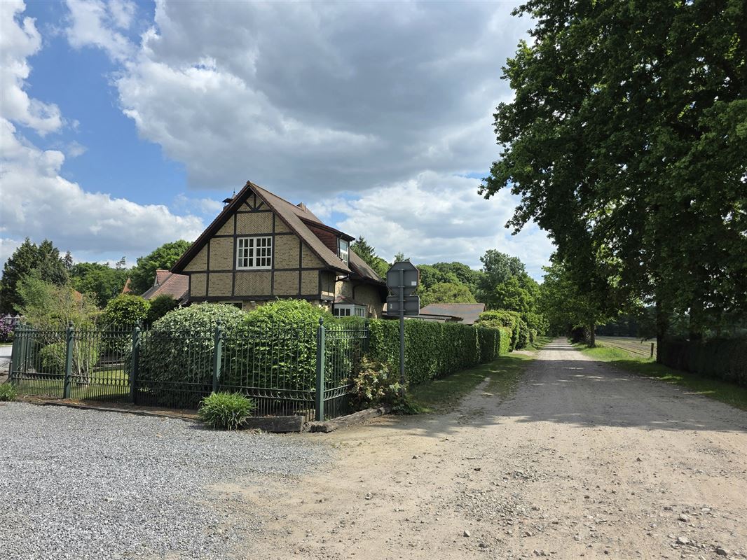 Karaktervolle villa met  4 slaapkamers 