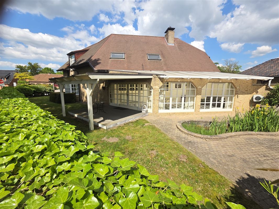 Karaktervolle villa met  4 slaapkamers 