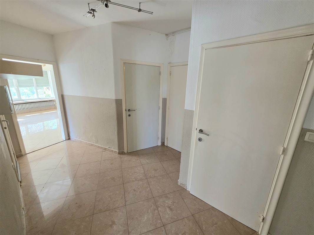 Ruim en Instapklaar Gelijkvloers Appartement in het Centrum