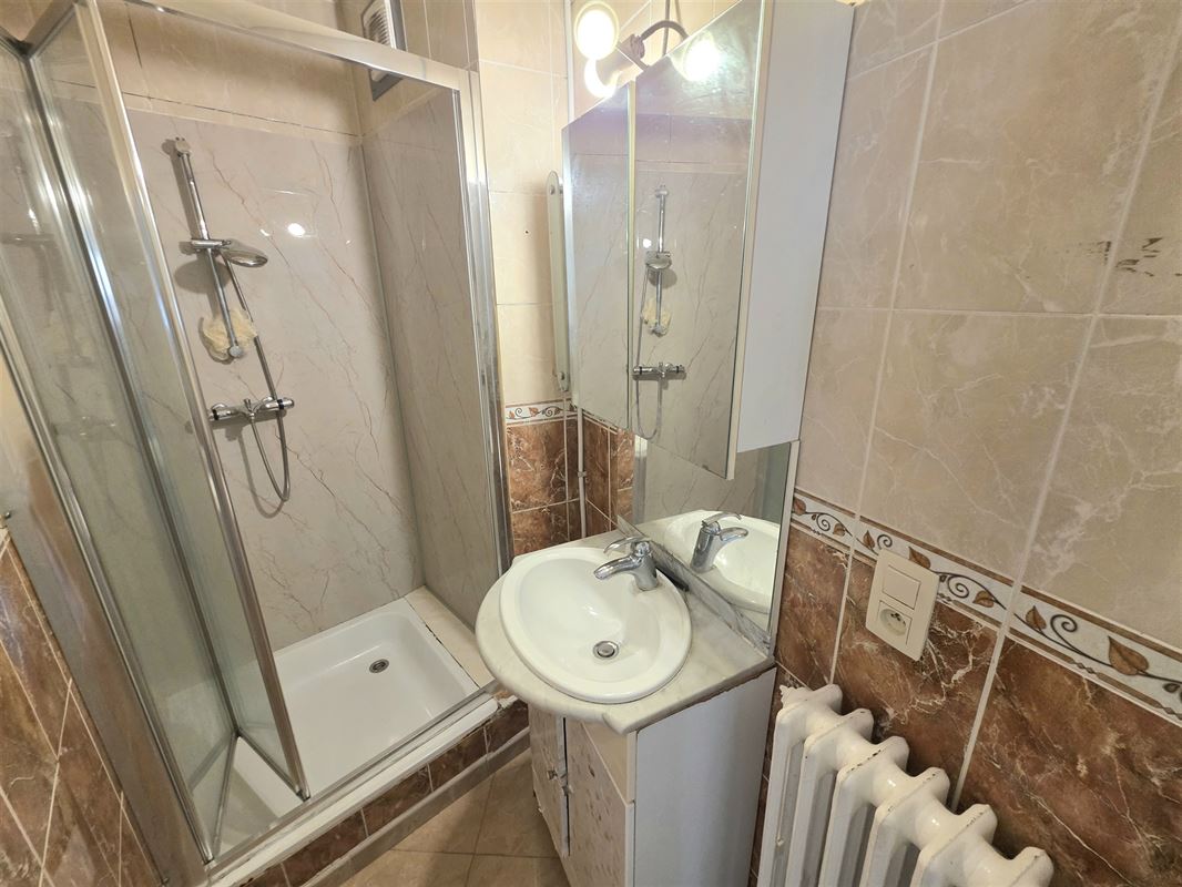 Ruim en Instapklaar Gelijkvloers Appartement in het Centrum