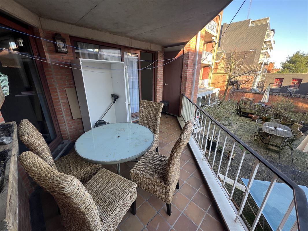 Ruim, comfortabel appartement met garage.