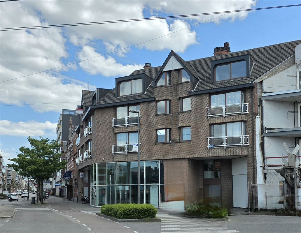 Ruim, comfortabel appartement met garage.