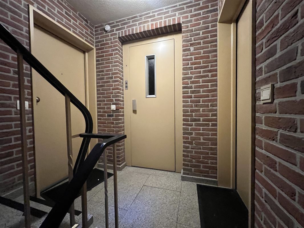 Ruim, comfortabel appartement met garage.