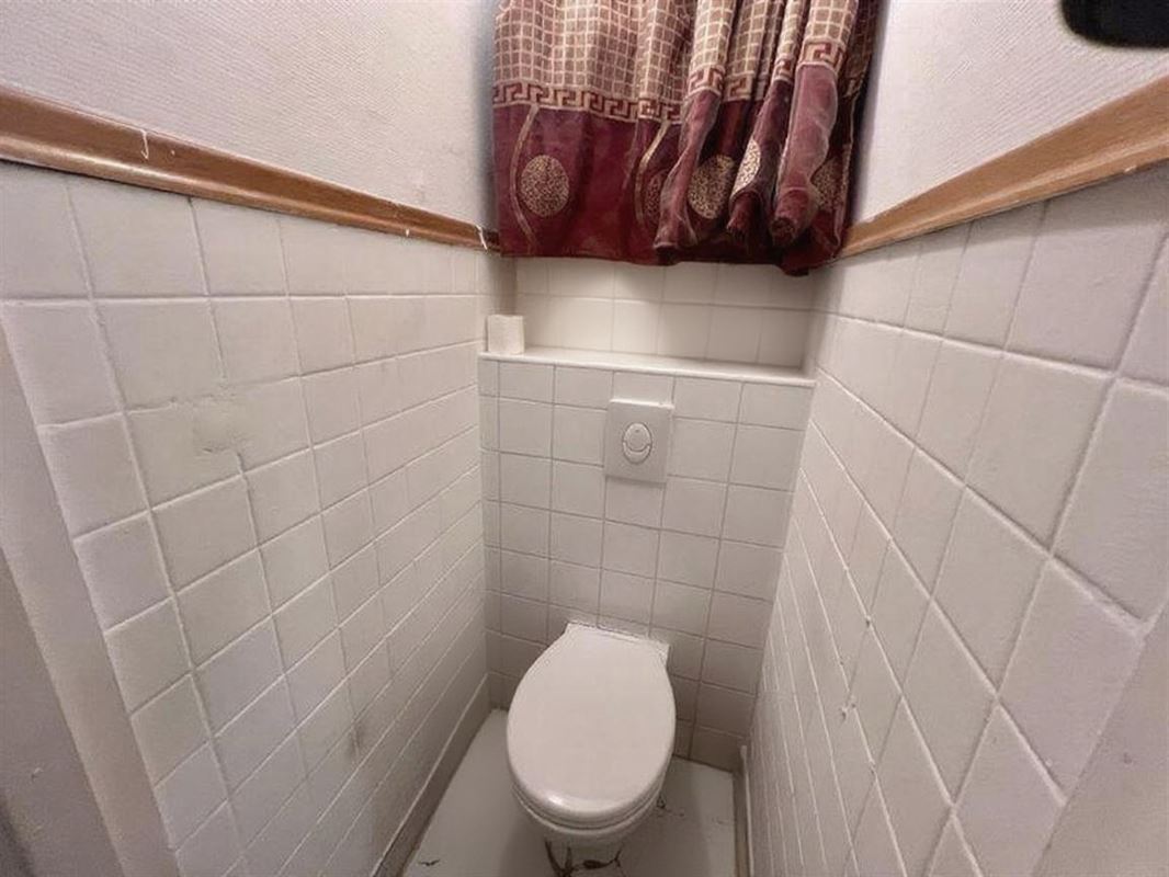 Enorme gezinswoning op 463 m² met 4 à 5 slpks en 2 badk.