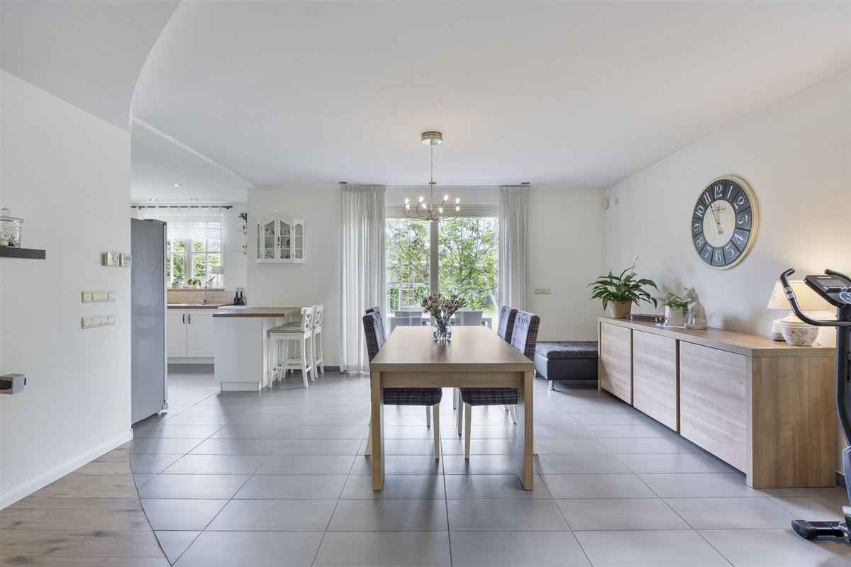 Ruime 5-Slaapkamerwoning in Achel - 246m² Woonplezier