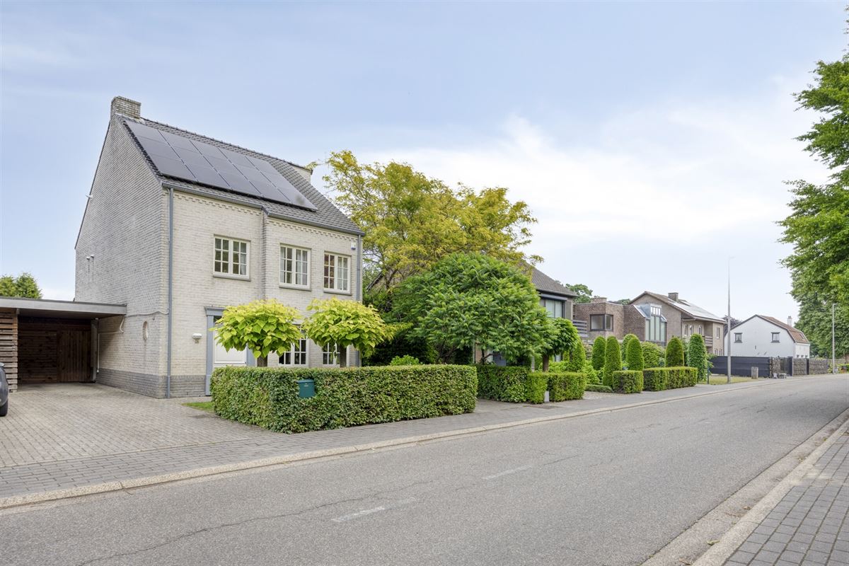 Ruime 5-Slaapkamerwoning in Achel - 246m² Woonplezier