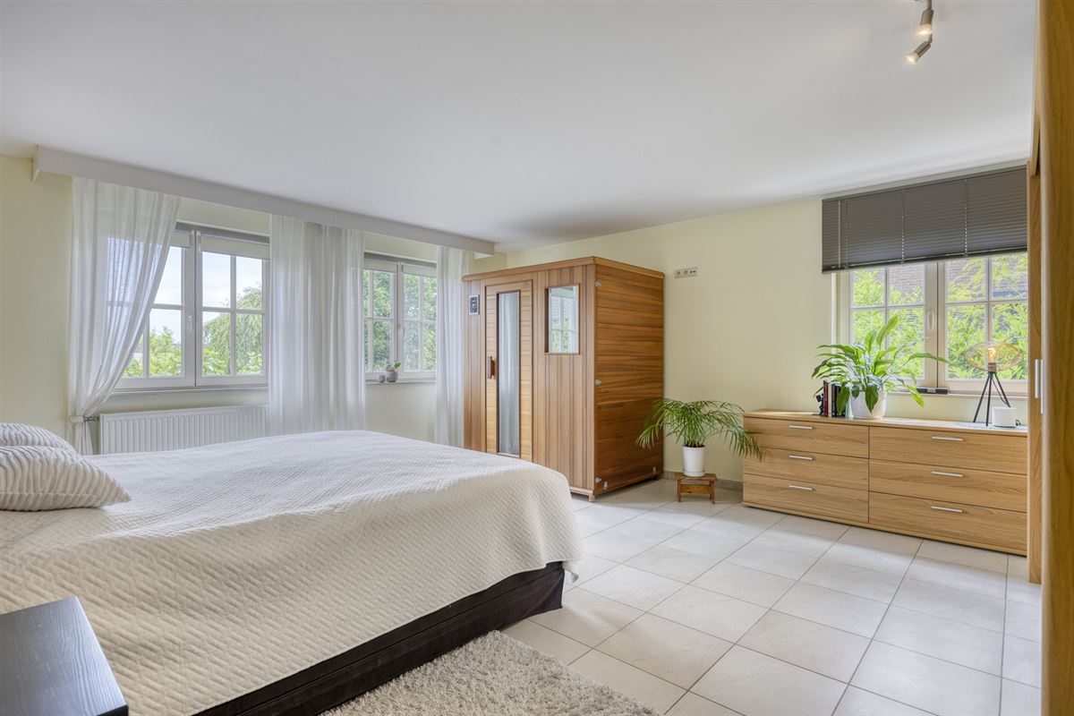 Ruime 5-Slaapkamerwoning in Achel - 246m² Woonplezier