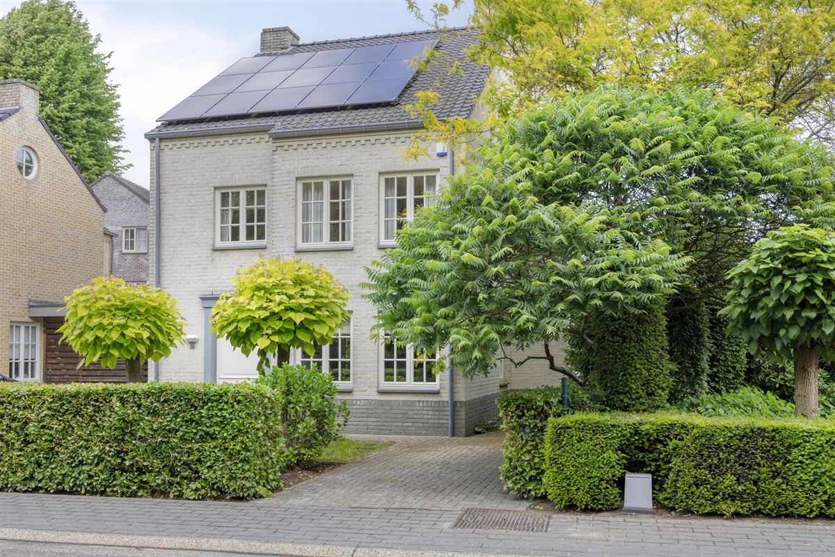 Ruime 5-Slaapkamerwoning in Achel - 246m² Woonplezier