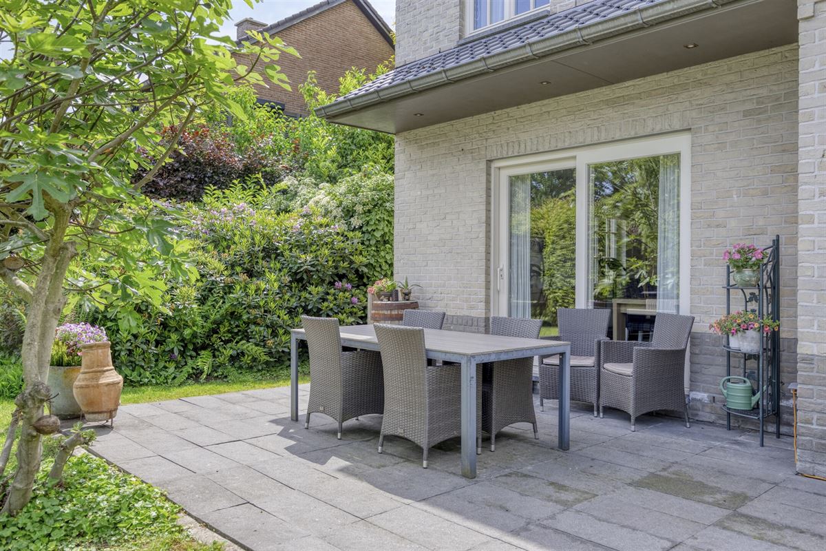 Ruime 5-Slaapkamerwoning in Achel - 246m² Woonplezier