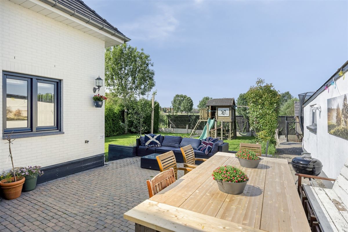 Verassend royale gezinswoning met 4 a 5 slaapkamers