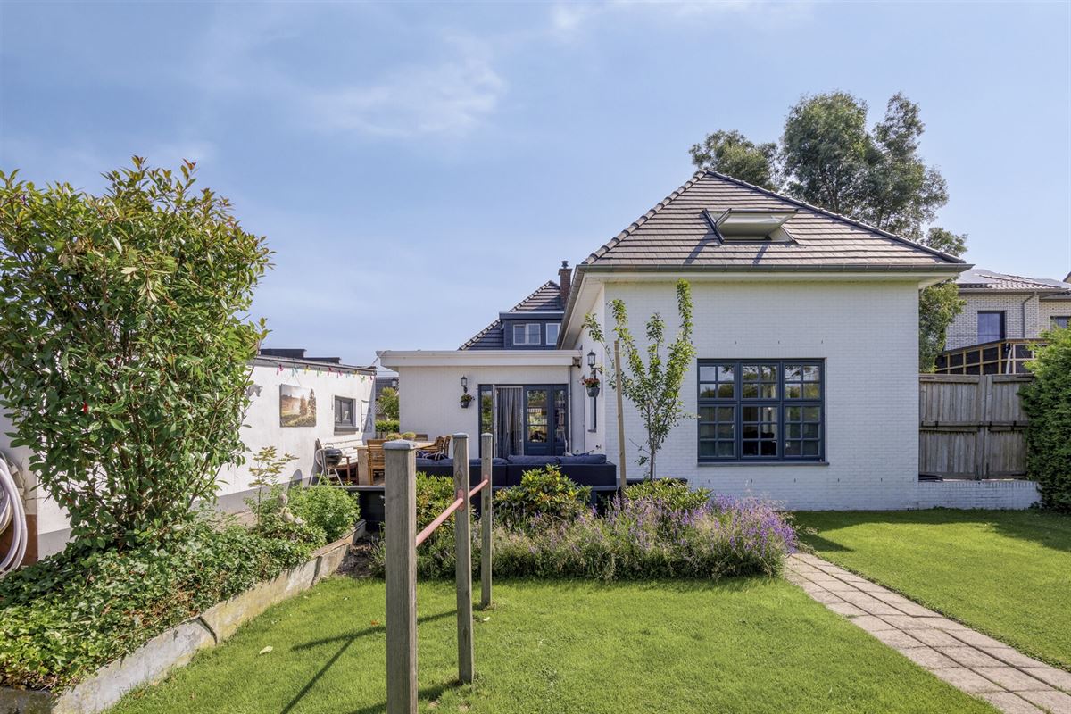 Verassend royale gezinswoning met 4 a 5 slaapkamers