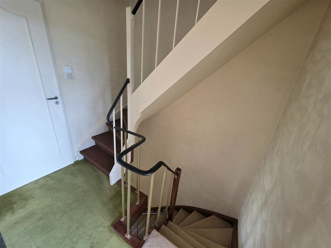 Knappe gezinswoning met 4 à 5 slpks, garage en tuin