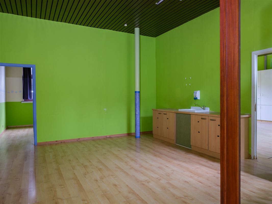 ruime rijwoning met polyvalent bijgebouw en tal van mogelijk