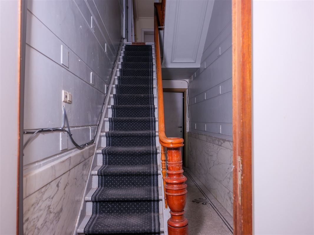 ruime rijwoning met polyvalent bijgebouw en tal van mogelijk