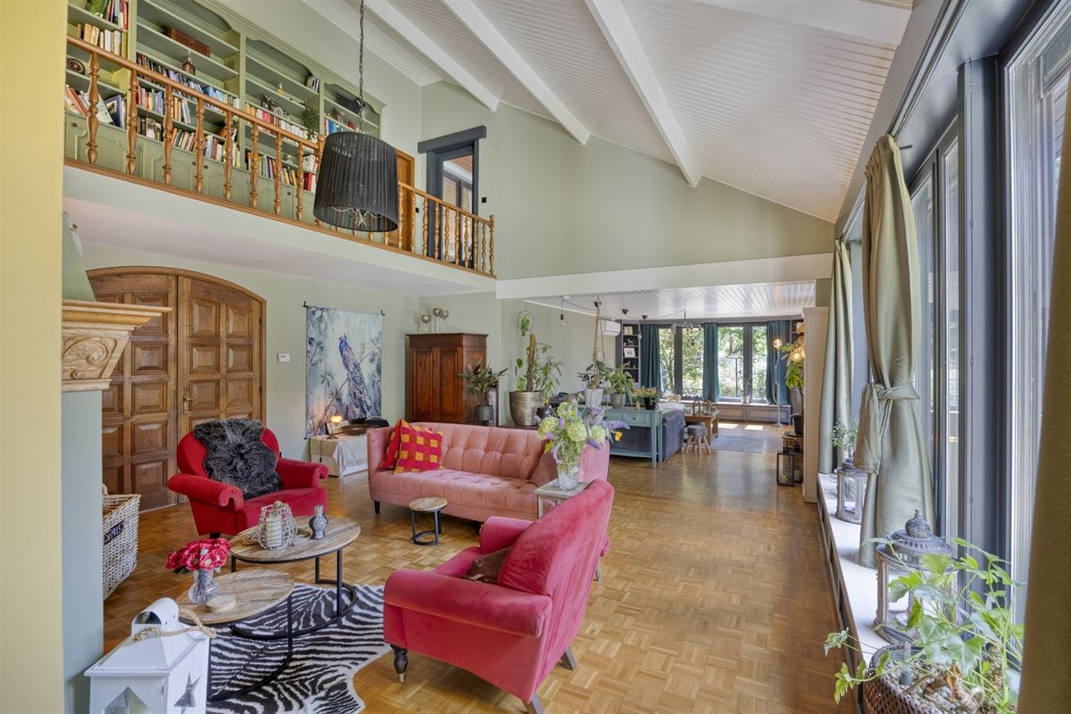 Verrassend ruime villa met klasse in een groene omgeving