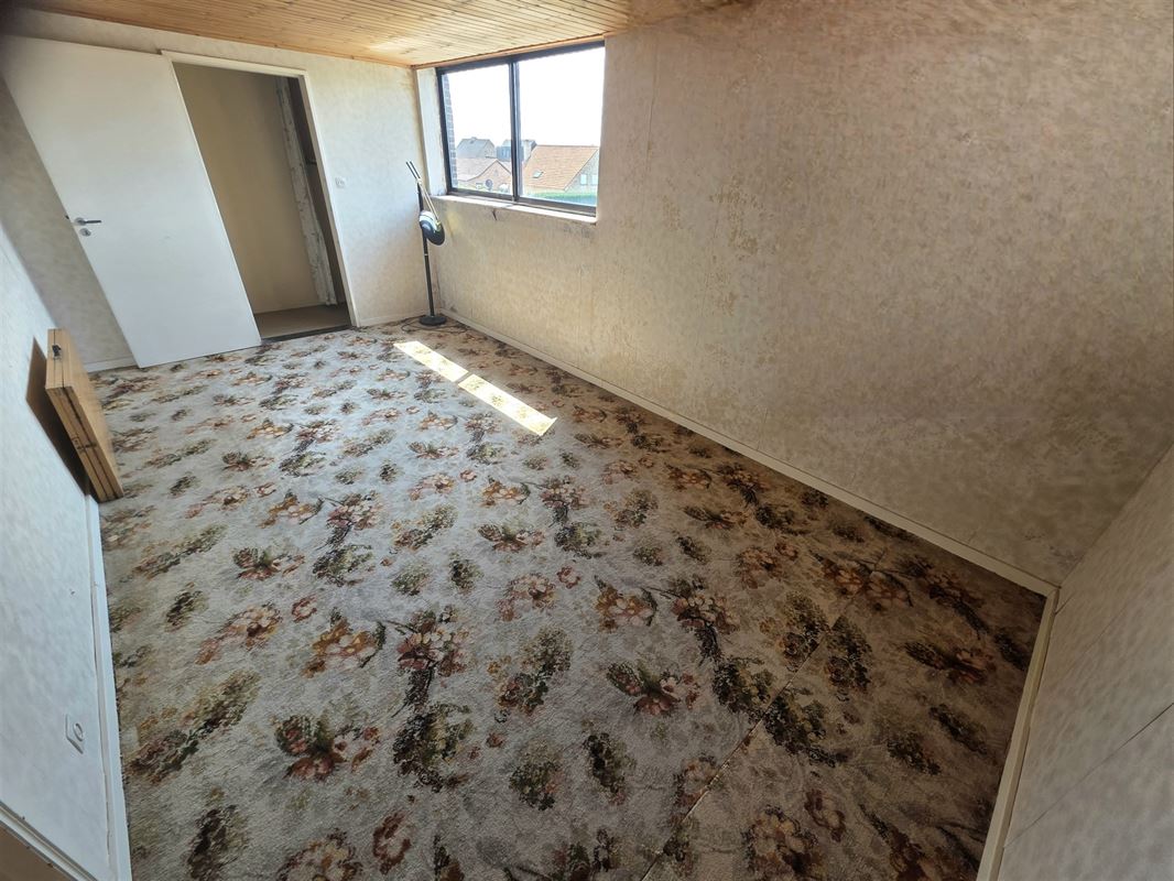 Knappe gezinswoning met 4 à 5 slpks, garage en tuin