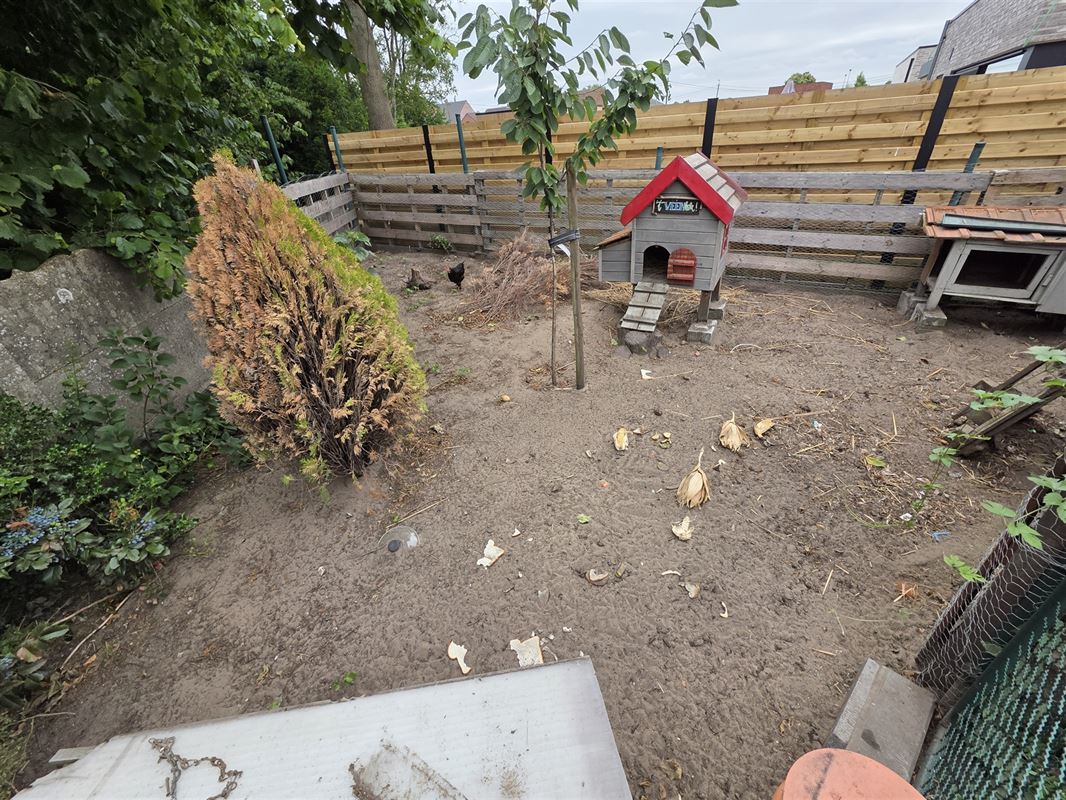 Gedeeltelijk vernieuwde boerderij op 903 m²
