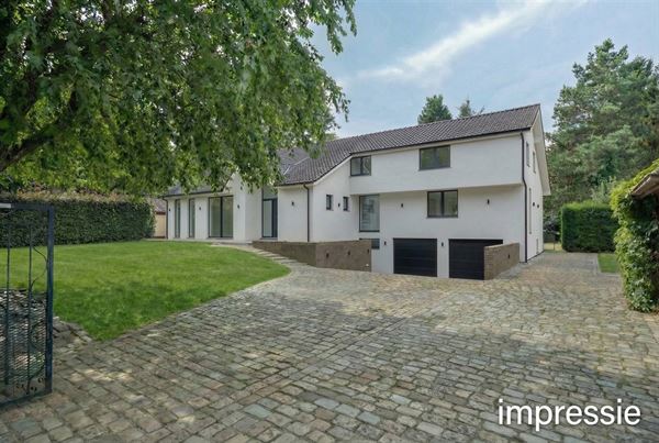 Verrassend ruime villa met klasse in een groene omgeving