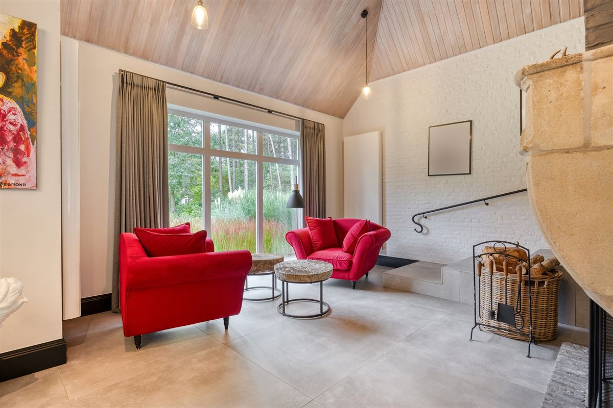 Landelijke luxe: unieke villa op ca. 11.000 m² privé-domein