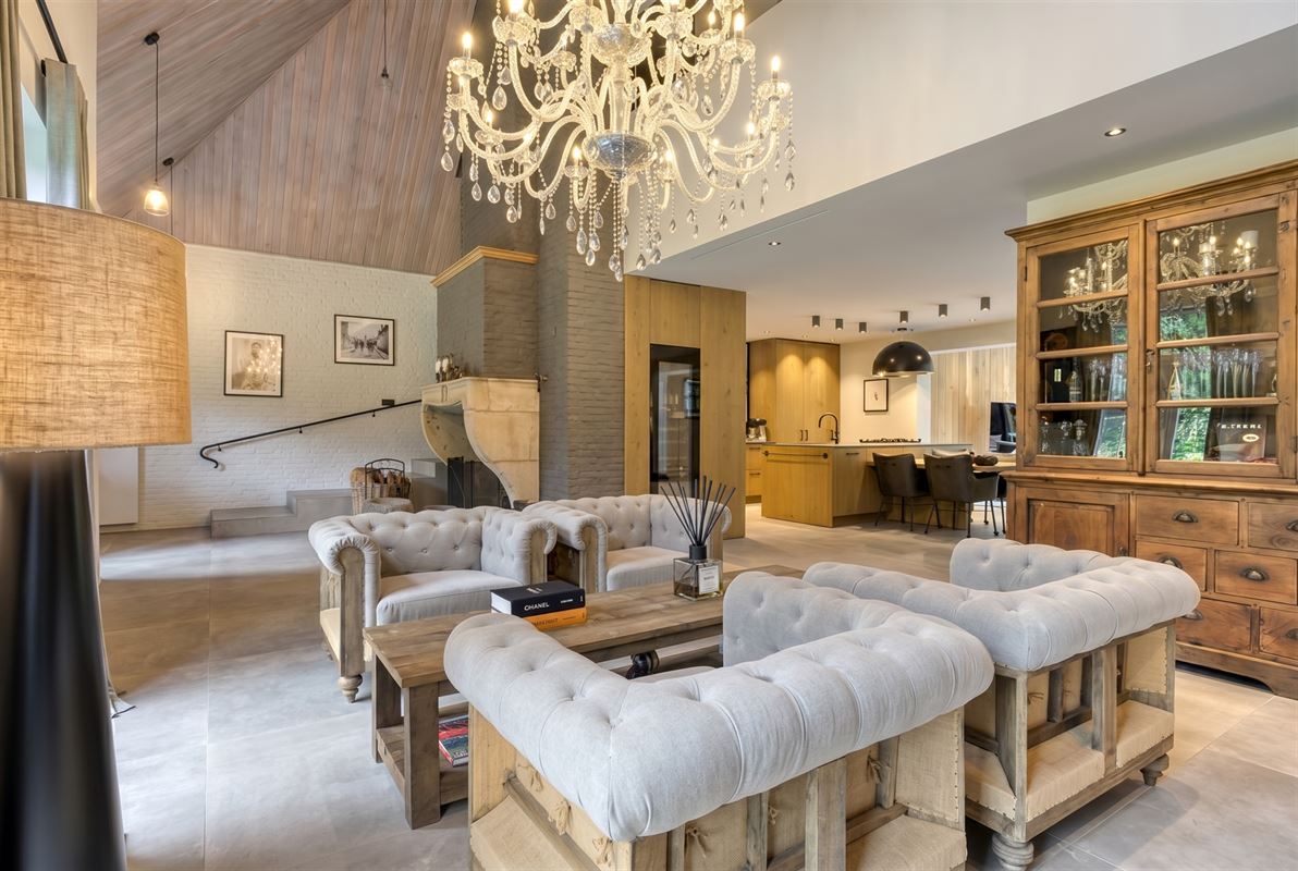 Landelijke luxe: unieke villa op ca. 11.000 m² privé-domein