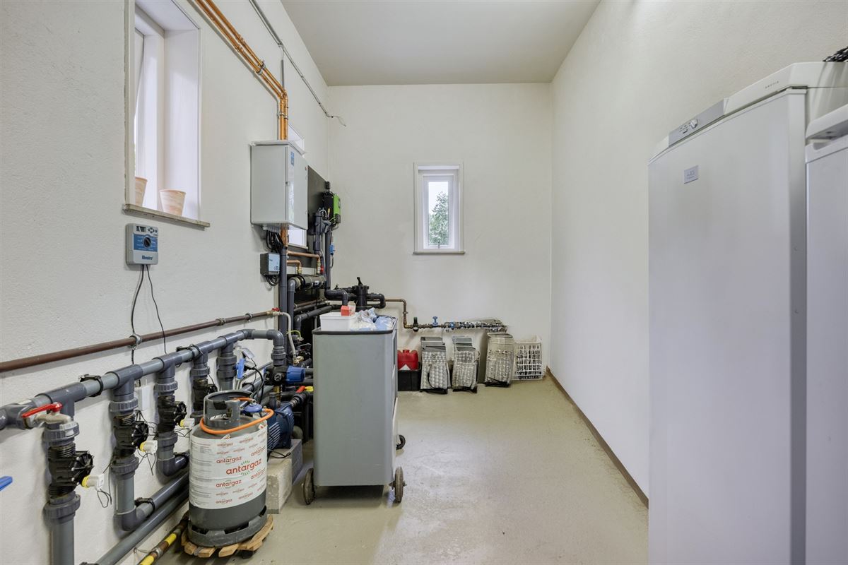 Landelijke luxe: unieke villa op ca. 11.000 m² privé-domein