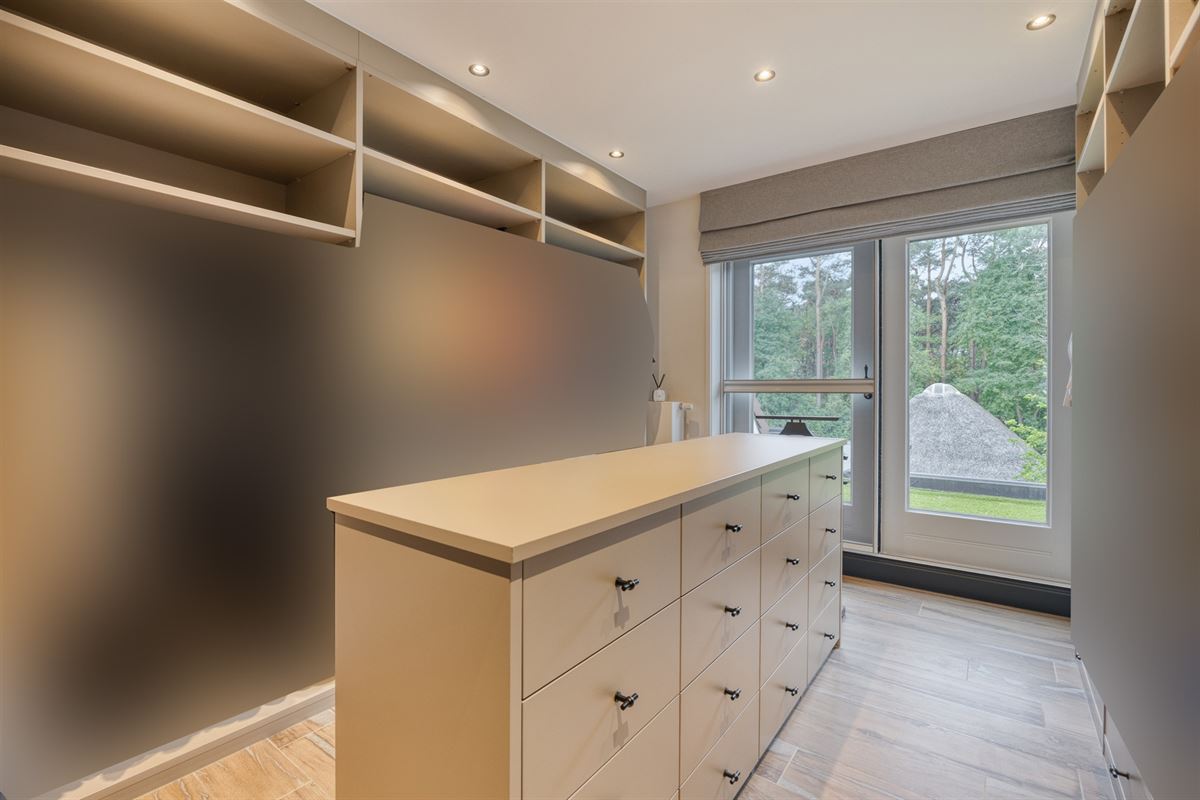 Landelijke luxe: unieke villa op ca. 11.000 m² privé-domein