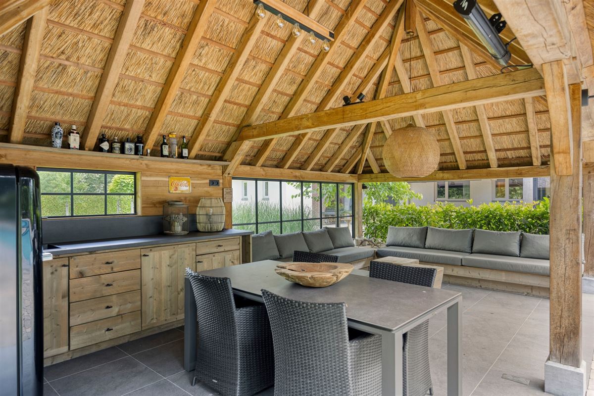 Landelijke luxe: unieke villa op ca. 11.000 m² privé-domein