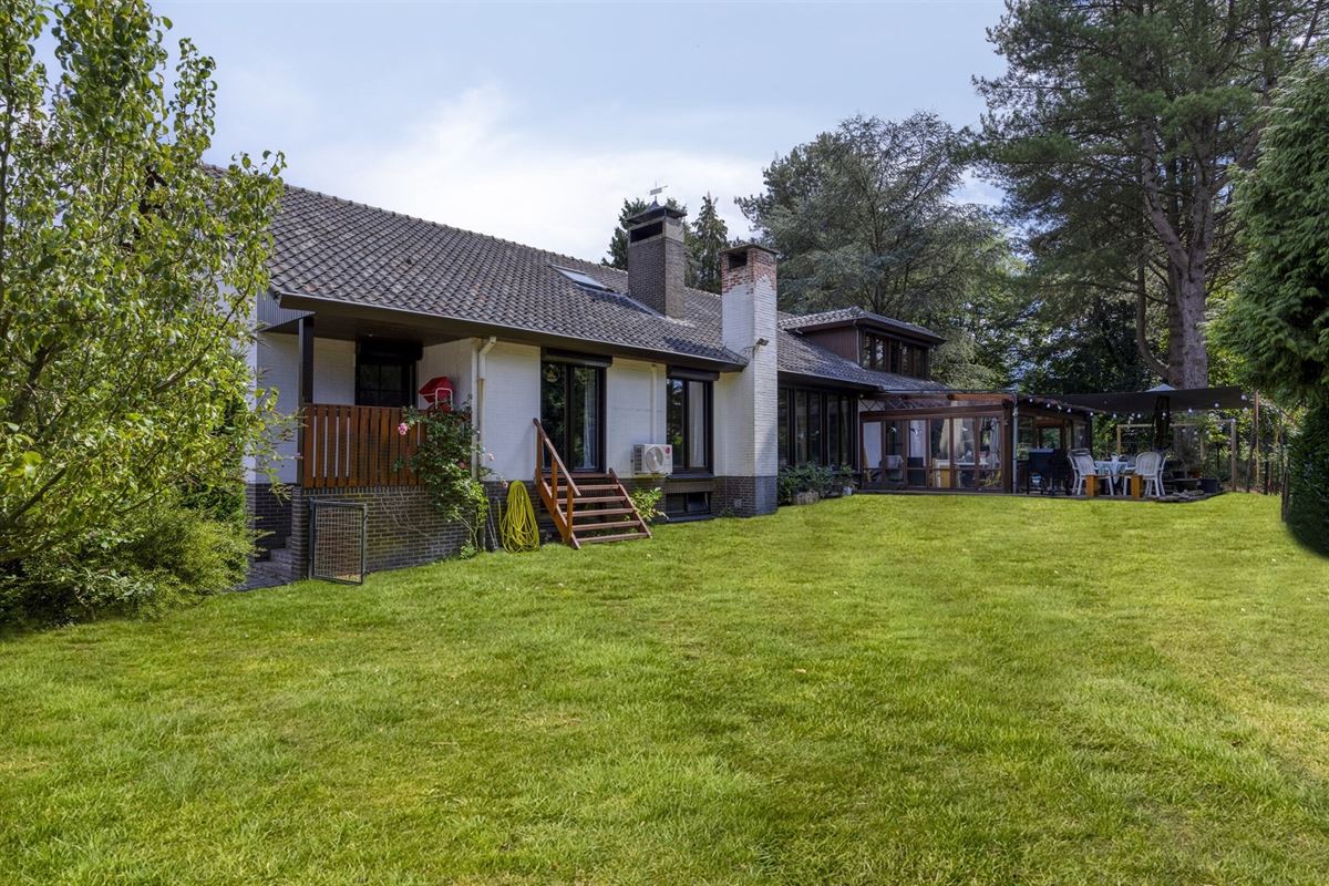 Verrassend ruime villa met klasse in een groene omgeving