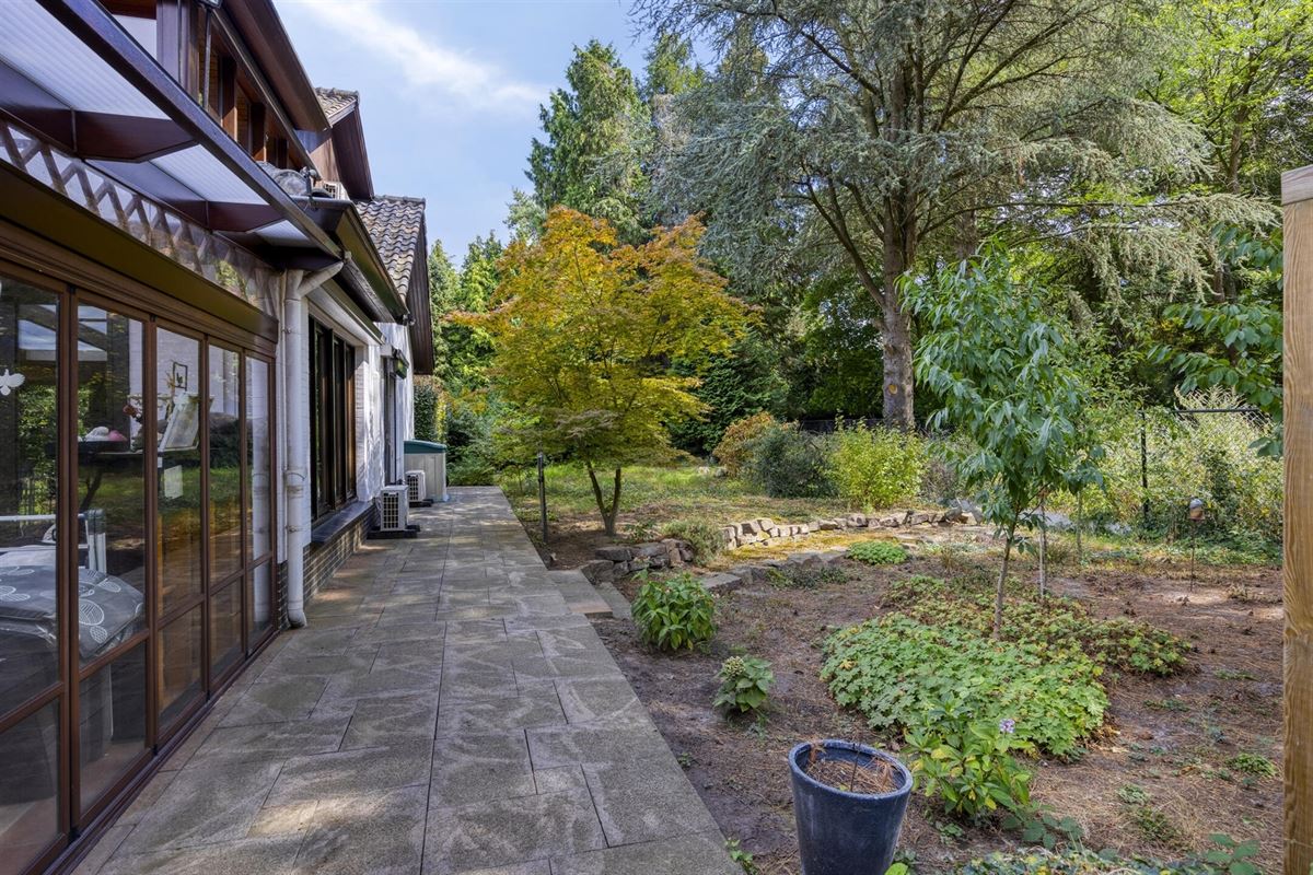 Verrassend ruime villa met klasse in een groene omgeving