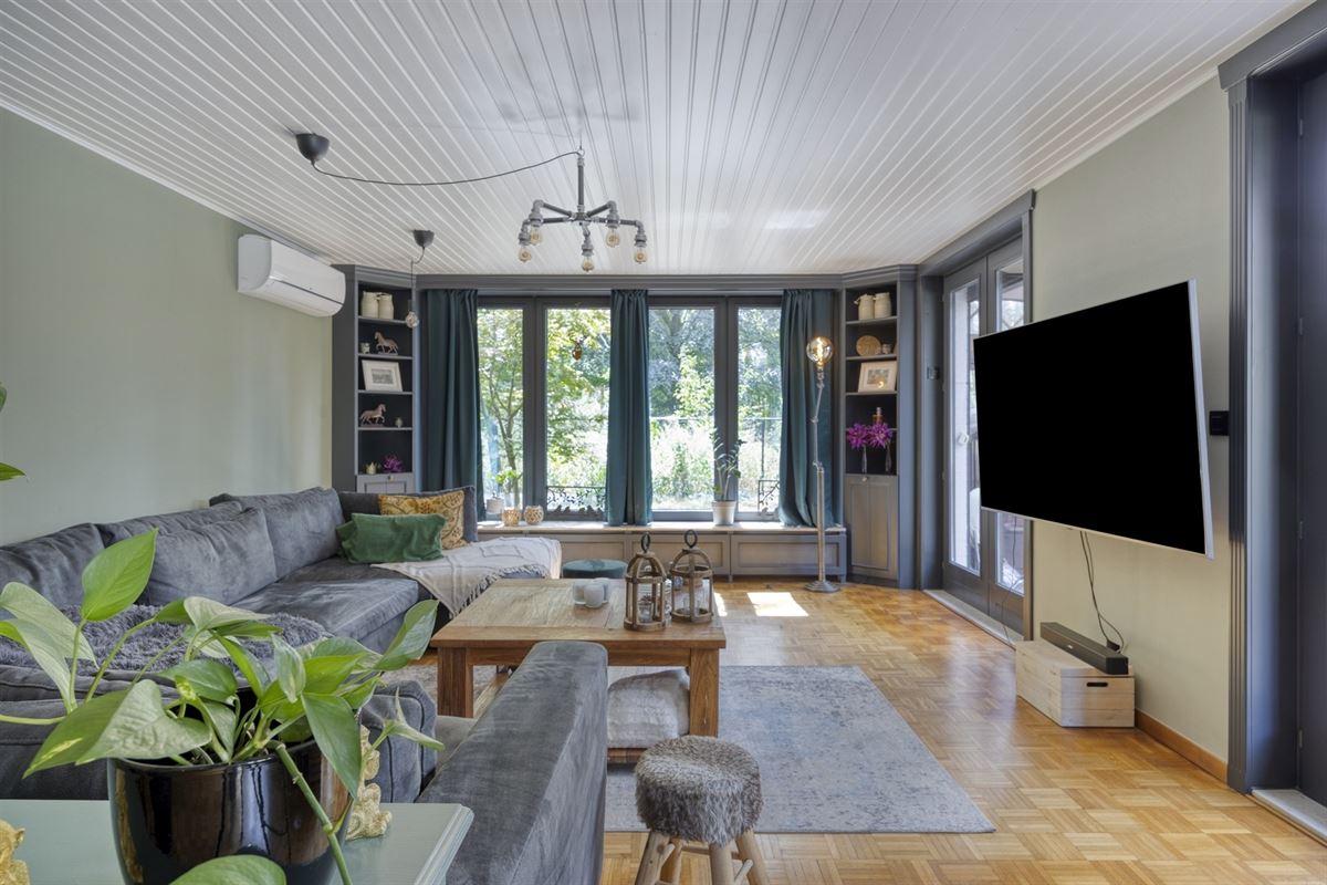 Verrassend ruime villa met klasse in een groene omgeving