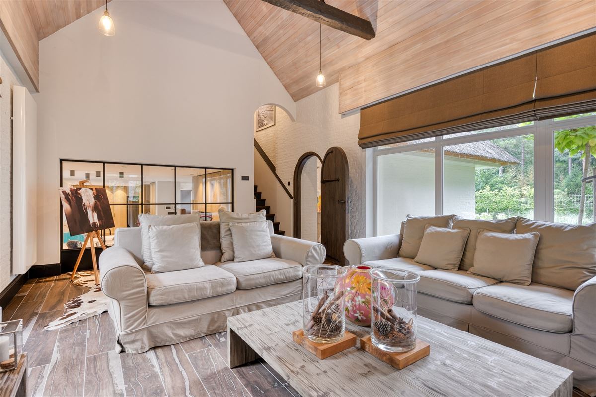 Landelijke luxe: unieke villa op ca. 11.000 m² privé-domein