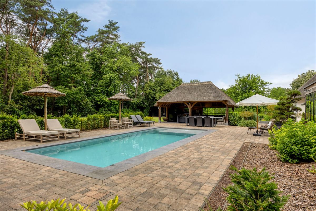 Landelijke luxe: unieke villa op ca. 11.000 m² privé-domein