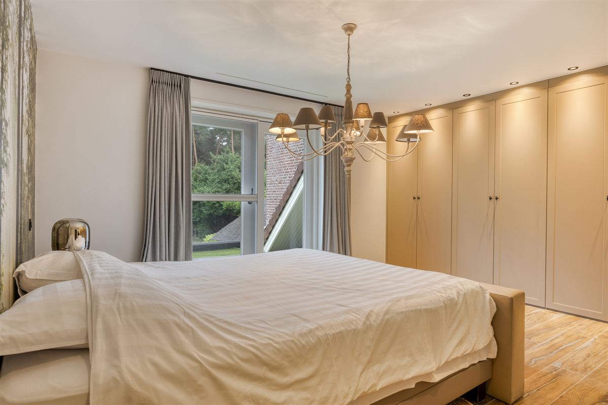 Landelijke luxe: unieke villa op ca. 11.000 m² privé-domein